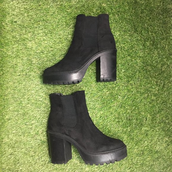 FOREVER21, Suede Chelsea boots, Wmn's 10. - Picture 3 of 6
